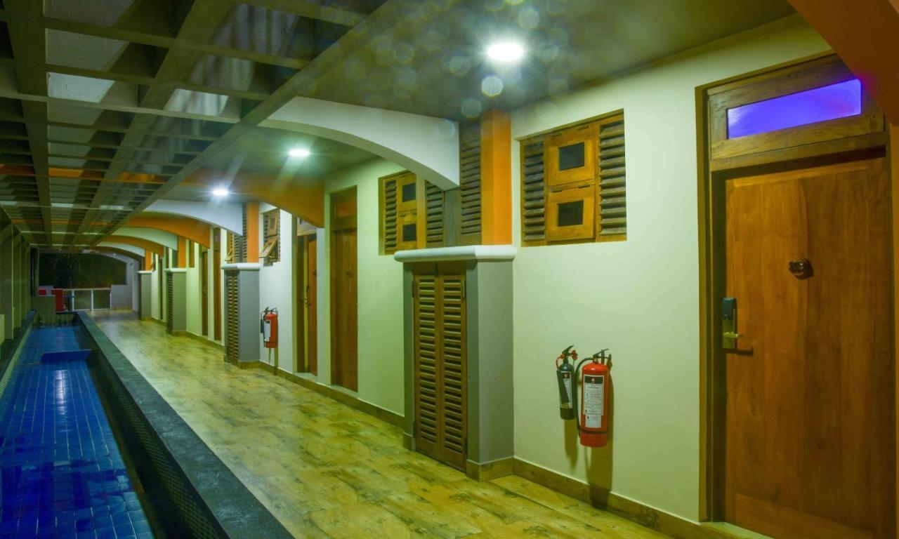 Ceylon Sea Hotel Tangalle Buitenkant foto