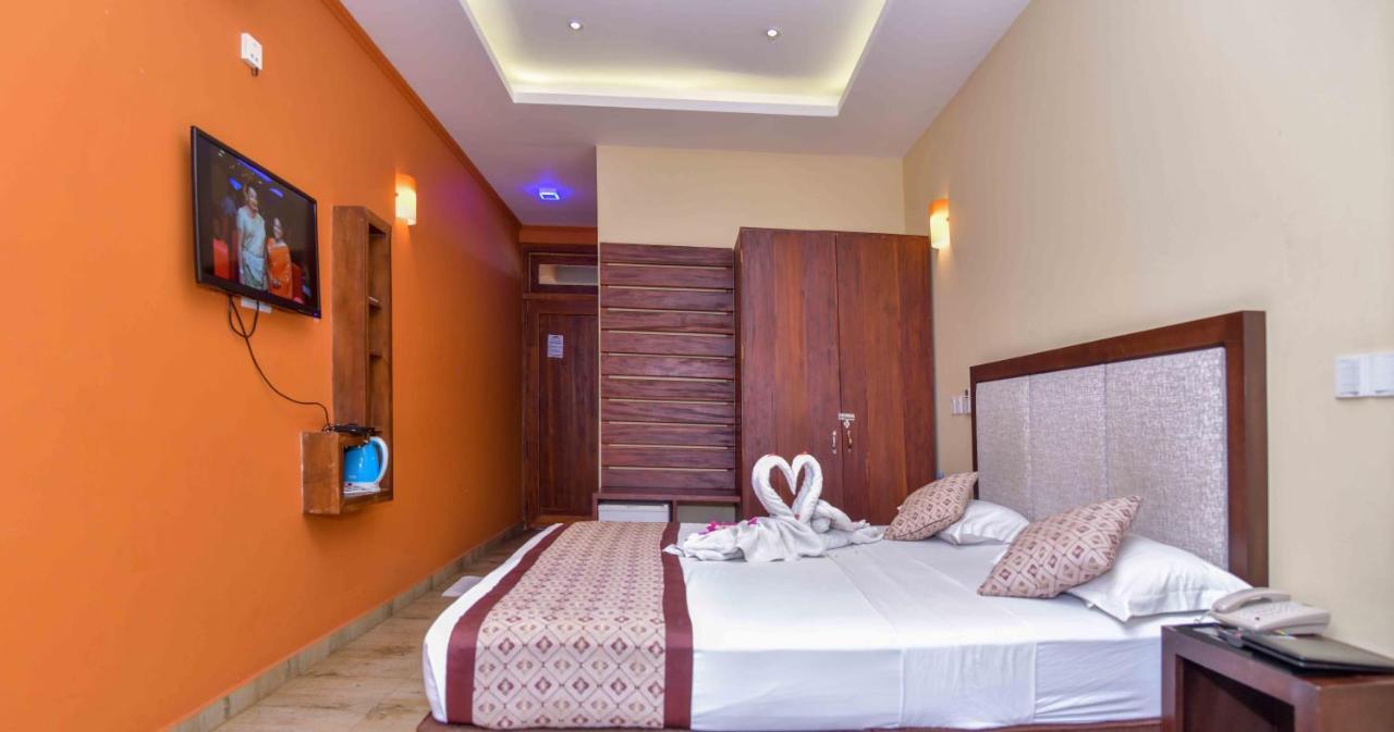 Ceylon Sea Hotel Tangalle Buitenkant foto