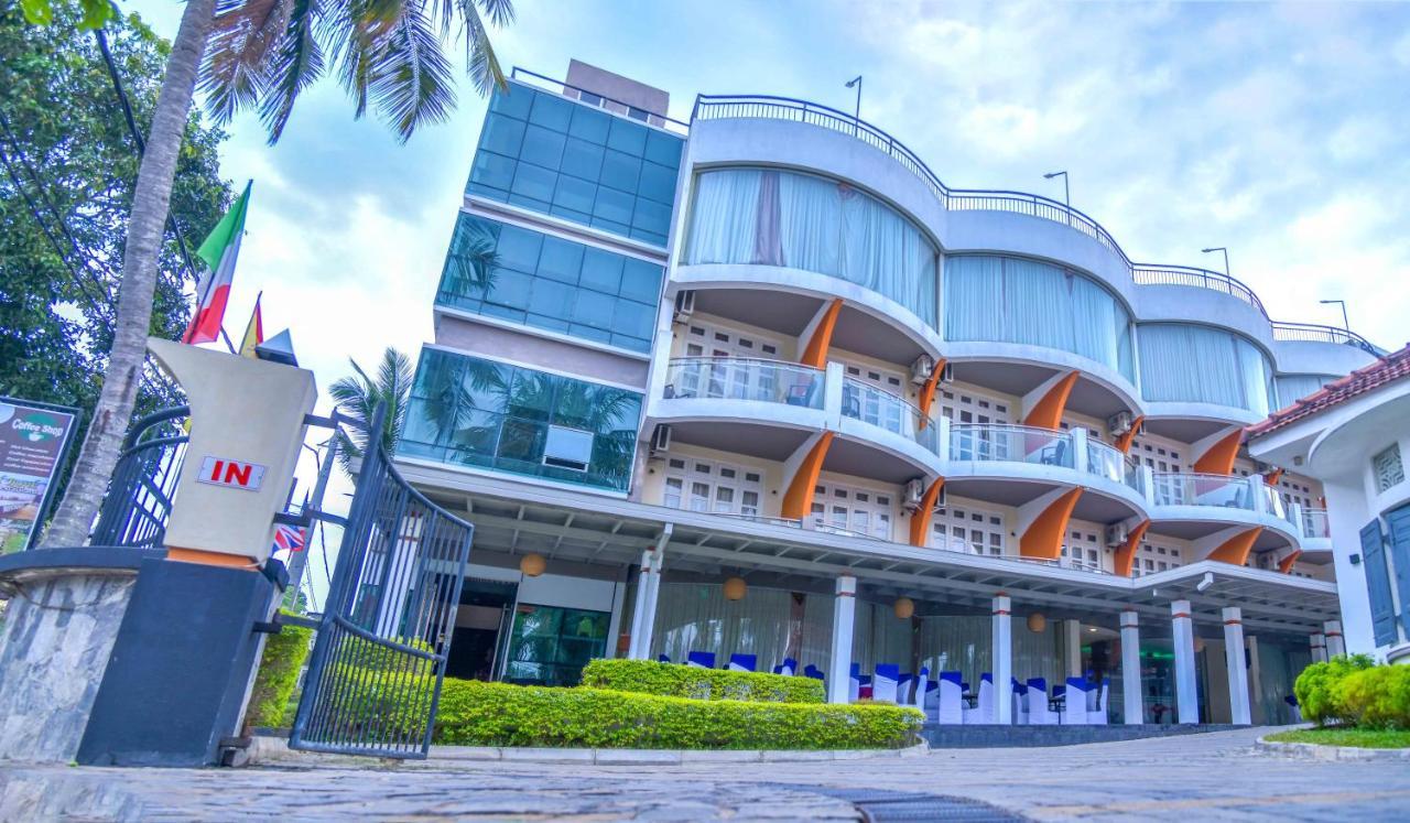 Ceylon Sea Hotel Tangalle Buitenkant foto